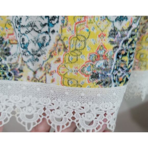 NY Collection Yellow Floral Print Lace Trimmed Hem Top PXL Lightweight Soft - Picture 6 of 6